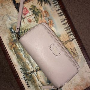 Kate Spade Wristlet (nude)